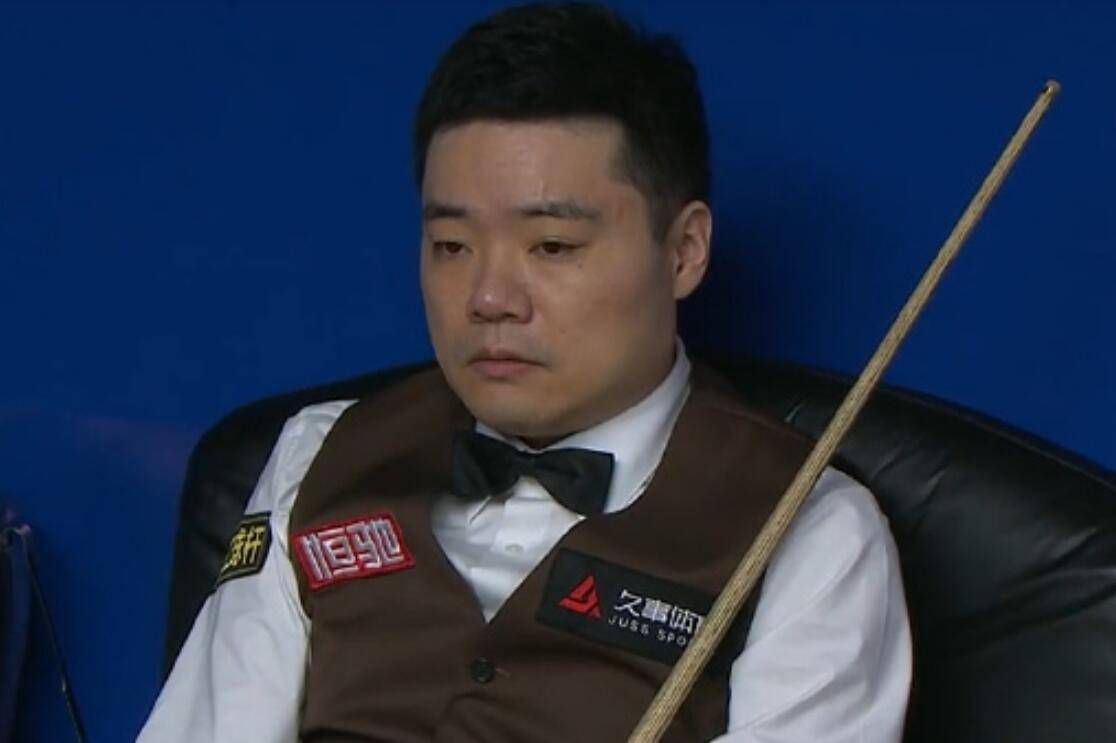胸大边揉边从后面进去视频